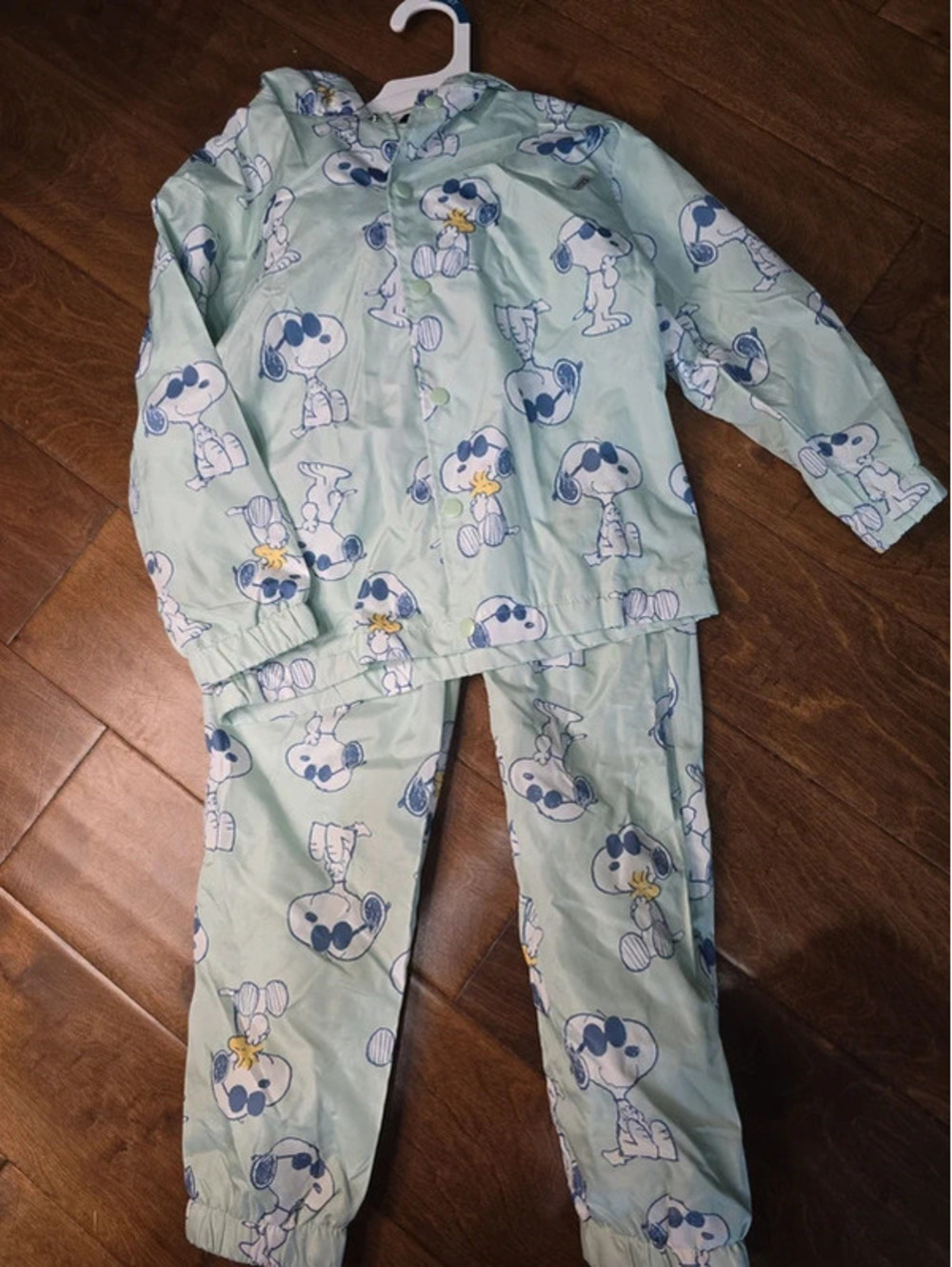 5t brand new snoopy, tracksuit, item 423G7